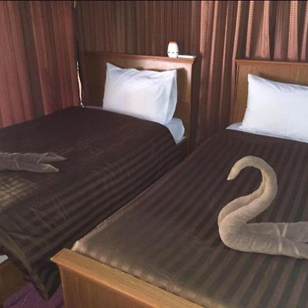 The Lazy Bar And Guesthouse 끄라비 외부 사진